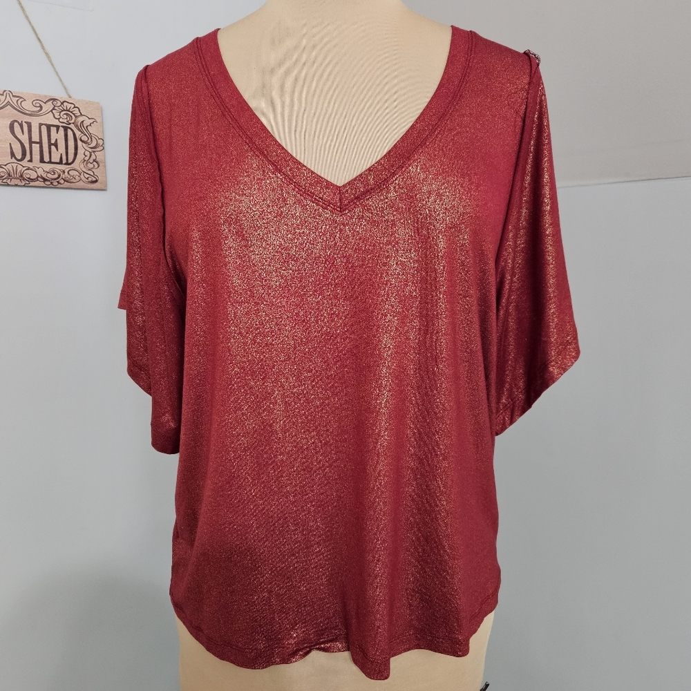 Oak + Trellis Red Metallic Shimmer V-Neck Top‎ Loose Fit Dolman Sleeve Medium
